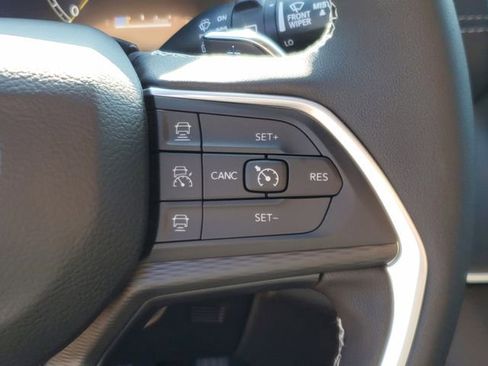 New 2025 Jeep Grand Cherokee L Altitude image 22