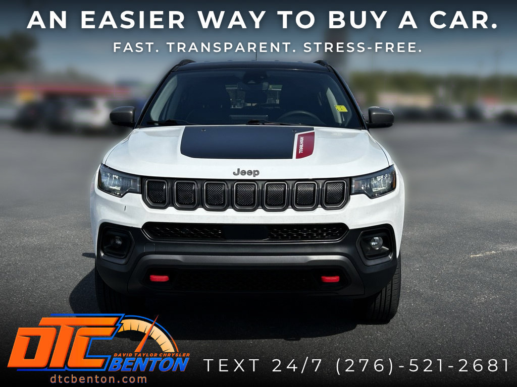 Used 2022 Jeep Compass Trailhawk w/ Trailer Tow Group AWD/4WD image 2