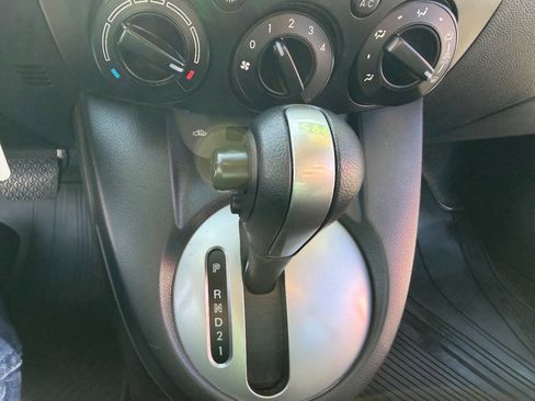 Used 2012 MAZDA MAZDA2 Sport image 20