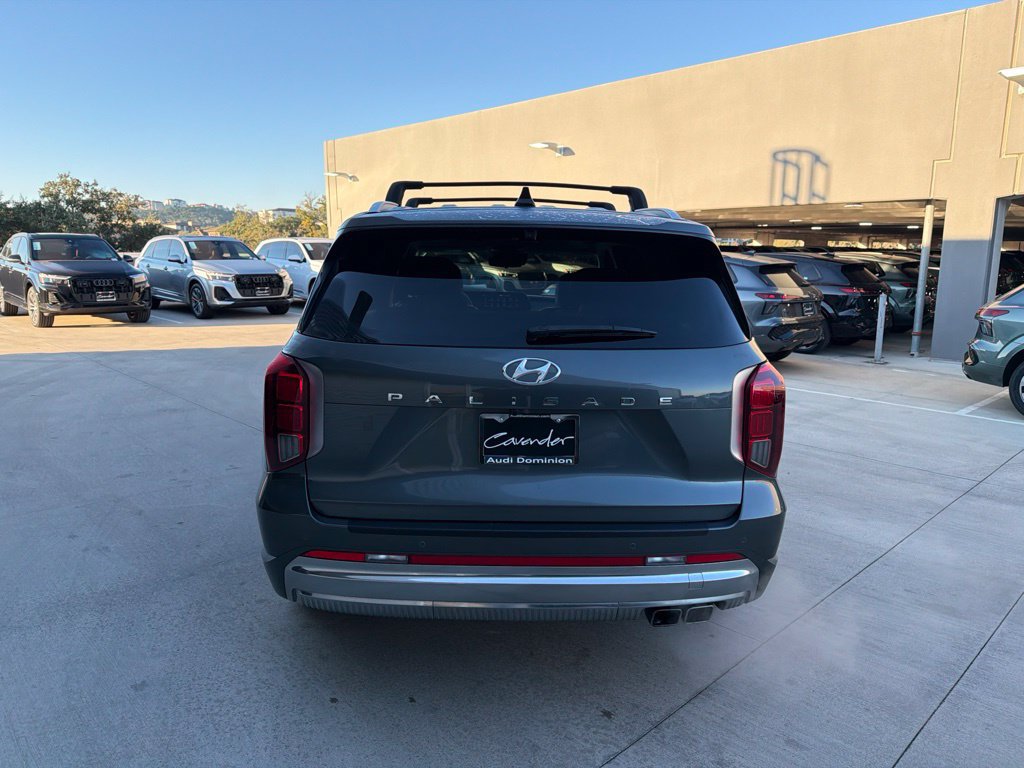 Used 2023 Hyundai Palisade Calligraphy FWD image 9