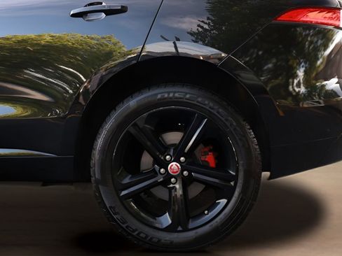 Used 2019 Jaguar F-PACE S AWD/4WD image 10
