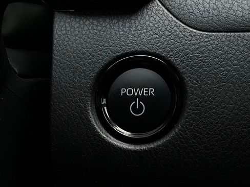 Used 2026 Toyota Camry LE w/ Convenience Package image 28