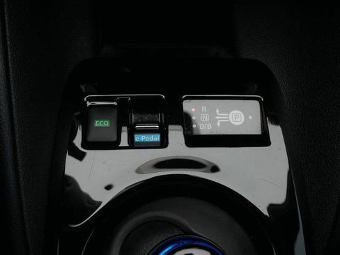 Certified 2024 Nissan Leaf SV Plus FWD image 24