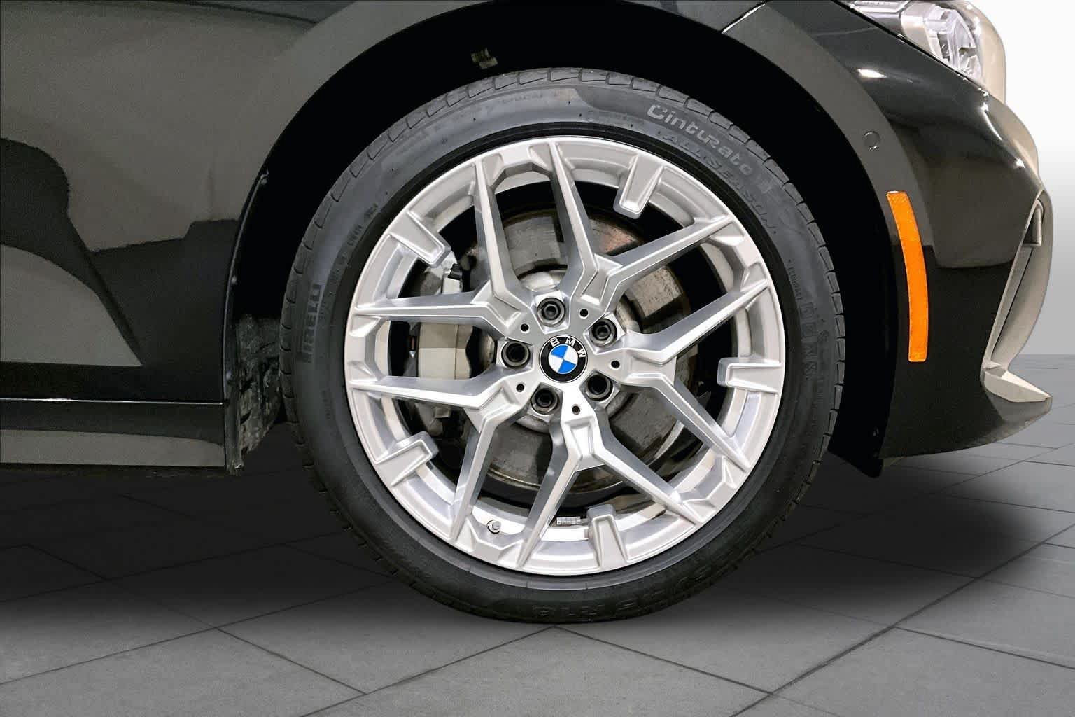 Used 2025 BMW 330i xDrive Sedan w/ Premium Package AWD/4WD image 10