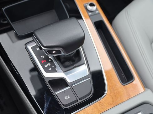 Used 2022 Audi Q5 2.0T Premium Plus image 7