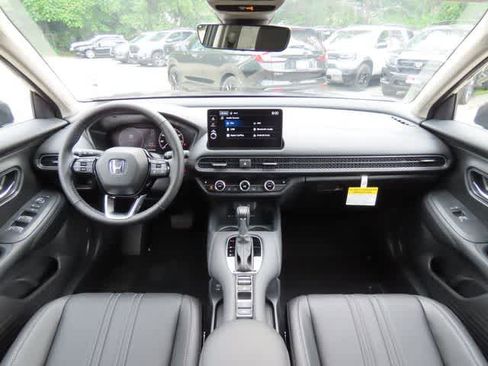 New 2026 Honda HR-V EX-L image 17