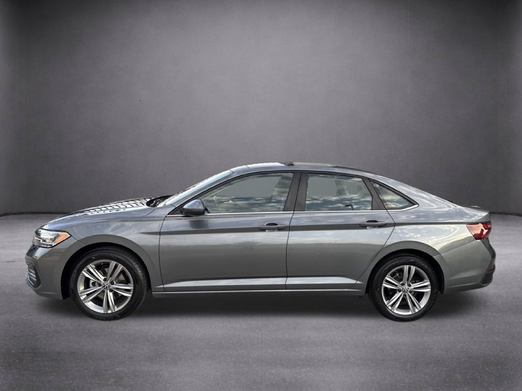 Used 2024 Volkswagen Jetta SE FWD image 5