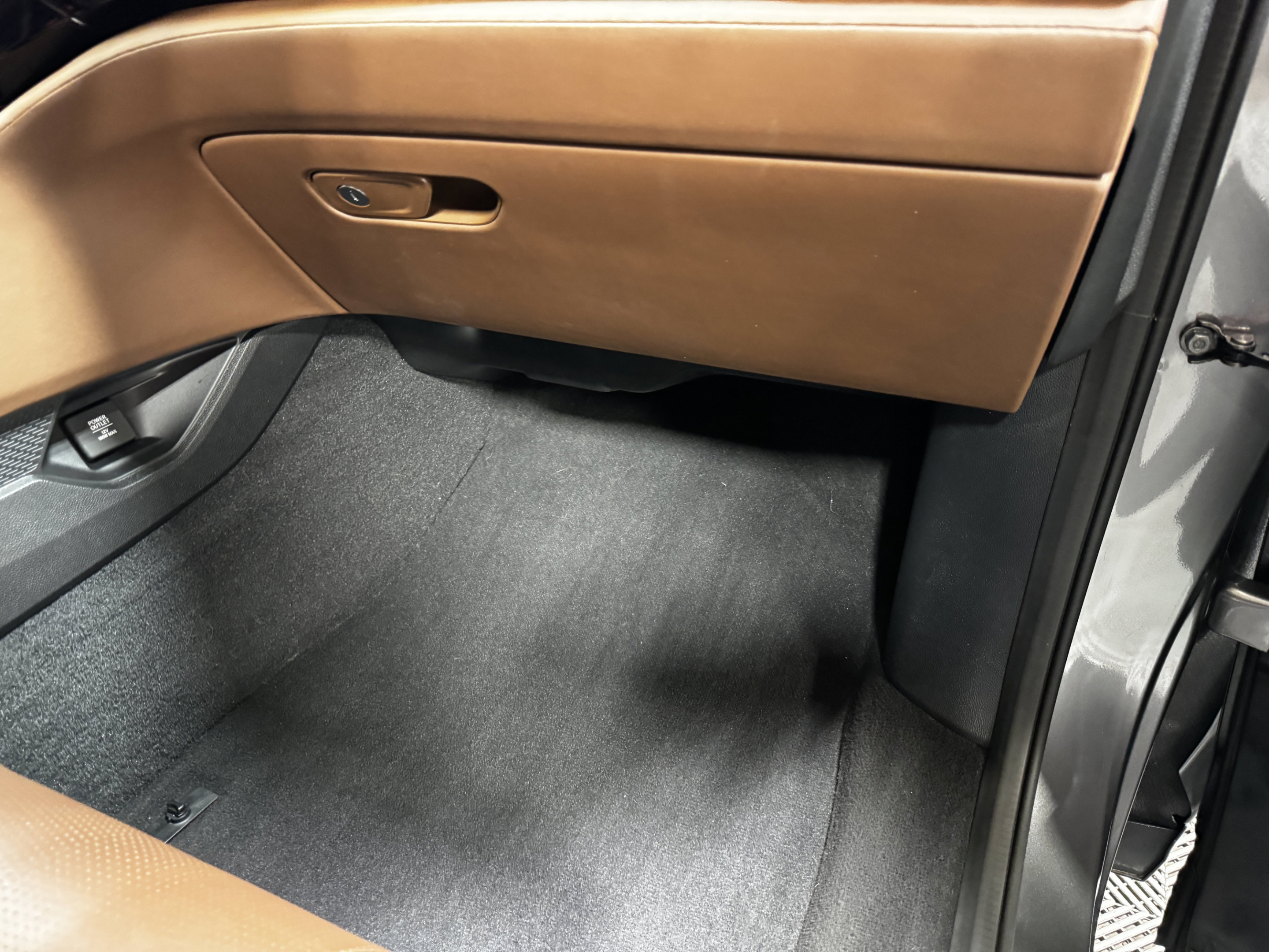 Certified 2025 Acura MDX w/ Technology Package AWD/4WD image 29