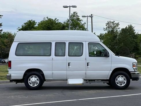 Used 2011 Ford E-150 and Econoline 150 w/ PWR Group RWD image 6