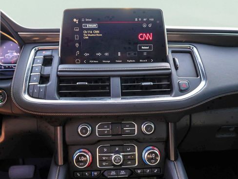 Used 2024 GMC Yukon AT4 w/ Technology Package AWD/4WD image 19
