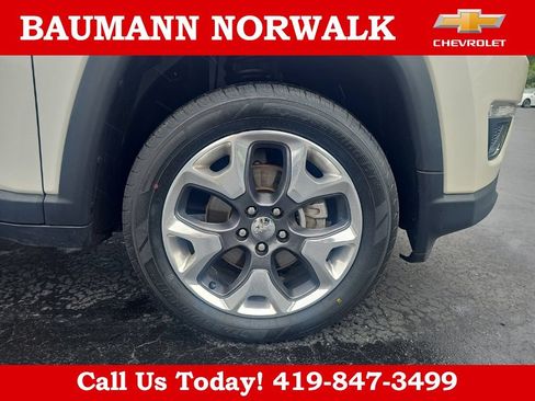 Used 2019 Jeep Compass Limited AWD/4WD image 14