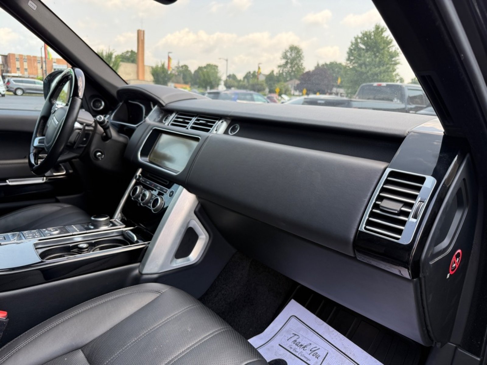 Used 2017 Land Rover Range Rover Supercharged AWD/4WD image 25