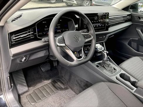 Used 2025 Volkswagen Jetta S FWD image 5