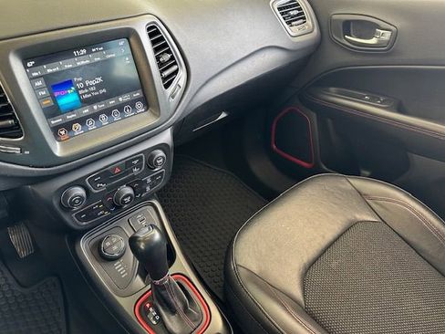 Used 2021 Jeep Compass Trailhawk image 17