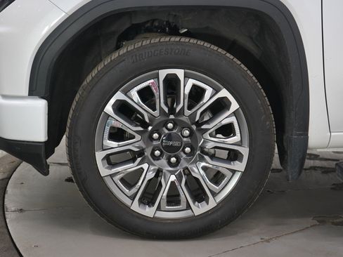 Used 2023 GMC Sierra 1500 Denali Ultimate image 30