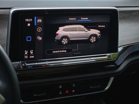 Used 2024 Volkswagen Atlas SEL Premium R-Line image 21