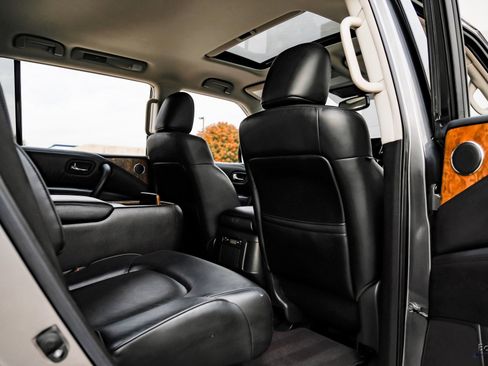 Used 2021 Nissan Armada SL w/ Captain's Chairs Package image 74