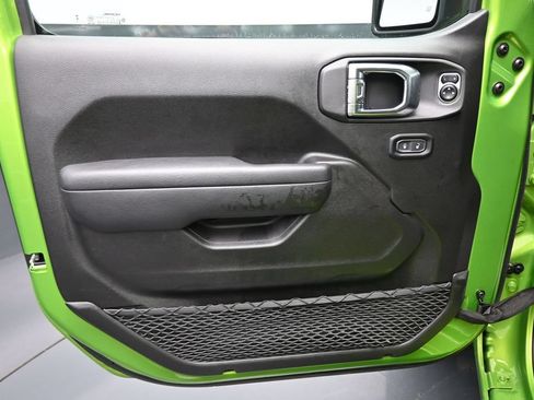 Used 2025 Jeep Wrangler Unlimited Sport S 4xe w/ LED Headlamp & Fog Lamp Group AWD/4WD image 10