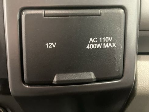 Certified 2022 Ford F350 XLT w/ XLT Value Package image 21