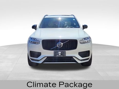 Used 2022 Volvo XC90 T8 R-Design w/ Advanced Package image 2