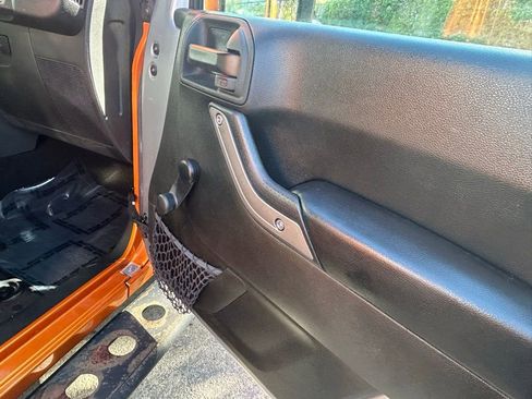 Certified 2017 Jeep Wrangler Unlimited Sport w/ Connectivity Group image 25