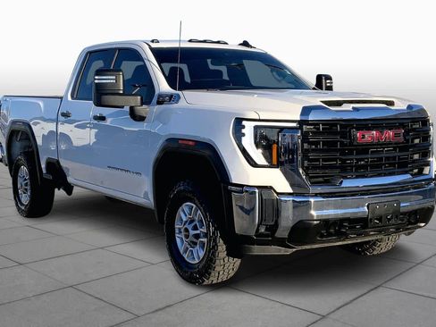 Used 2024 GMC Sierra 2500 Pro image 2