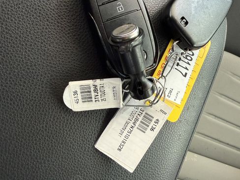 Certified 2025 Toyota Tacoma PreRunner image 22