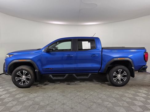 Used 2023 GMC Canyon AT4 w/ AT4 Premium Package AWD/4WD image 4