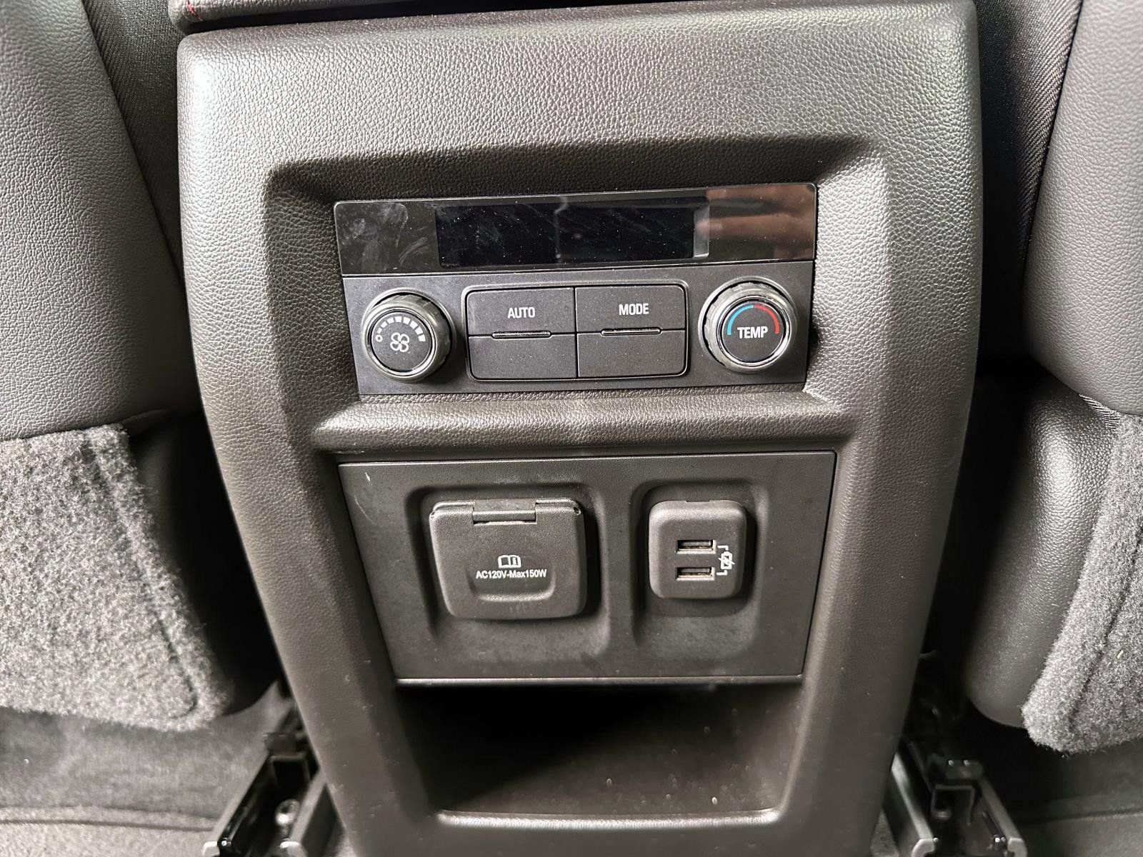Used 2023 Chevrolet Traverse RS AWD/4WD image 15