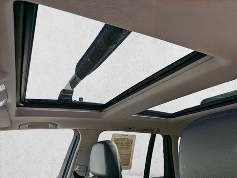 Used 2012 Mercedes-Benz GLK 350 2WD image 15