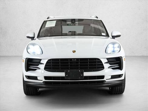 Used 2021 Porsche Macan image 2