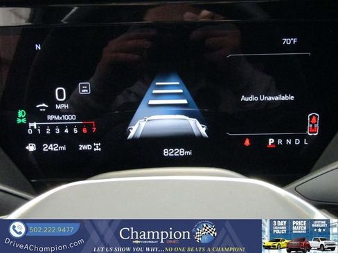 Used 2025 GMC Yukon Elevation w/ LPO, Yukon Black Package image 35