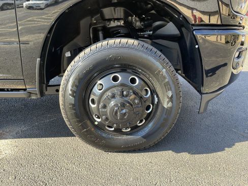 New 2026 RAM 3500 Laramie AWD/4WD image 60