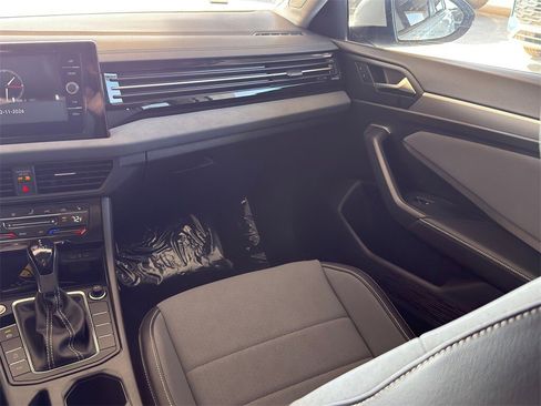 New 2026 Volkswagen Jetta SE image 28