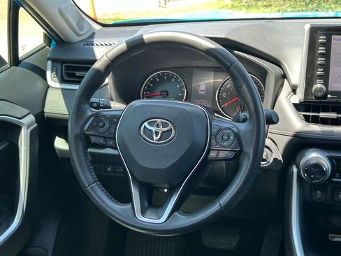 Used 2021 Toyota RAV4 XLE Premium FWD image 37