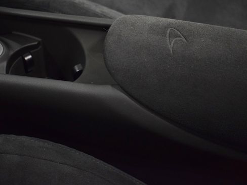 New 2025 McLaren Artura Spider image 27