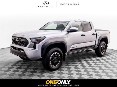 Used 2024 Toyota Tacoma TRD Off-Road AWD/4WD image 1