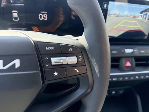 New 2026 Kia K4 LXS image 12