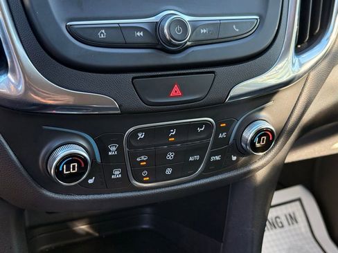 Used 2020 Chevrolet Equinox LT image 15
