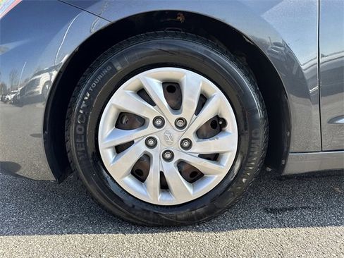 Used 2020 Hyundai Elantra SE w/ Cargo Package (C1) image 11