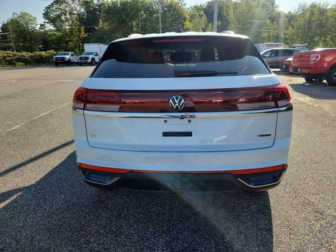 New 2026 Volkswagen Atlas Cross Sport SE image 6
