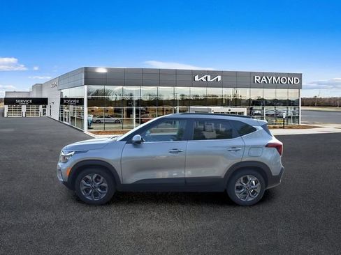 Certified 2024 Kia Seltos S FWD image 6