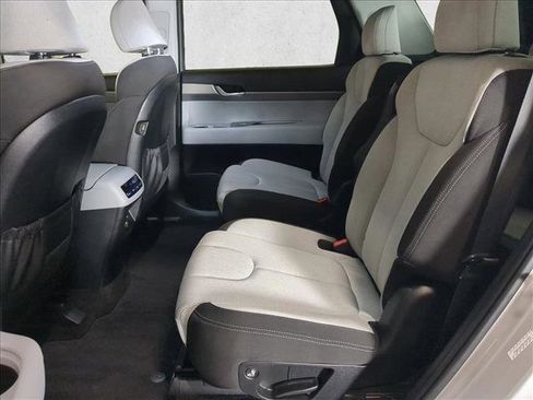 Used 2022 Hyundai Palisade SEL image 24