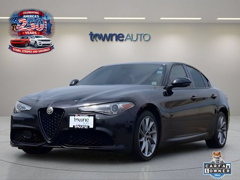 Used 2022 Alfa Romeo Giulia Sprint AWD/4WD image 1