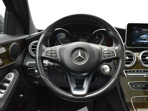 Used 2018 Mercedes-Benz C 300 4MATIC Sedan w/ Premium Package image 19
