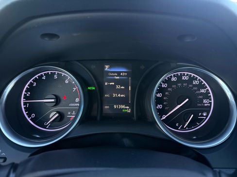 Used 2018 Toyota Camry LE w/ Convenience Package image 13