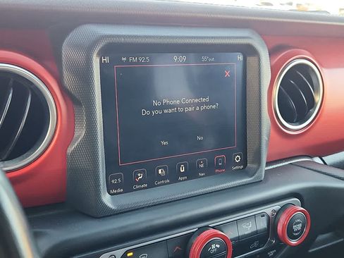 Used 2020 Jeep Gladiator Rubicon image 24