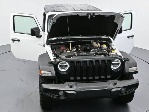Used 2022 Jeep Wrangler Sport AWD/4WD image 40