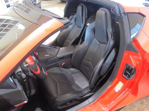 Used 2021 Chevrolet Corvette Stingray Coupe w/ 1LT image 9