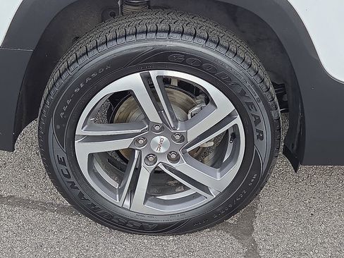 Used 2020 GMC Terrain SLT AWD/4WD image 7